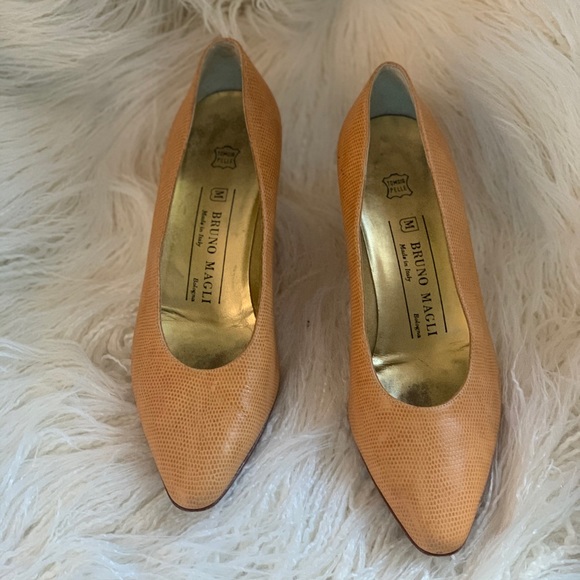 Vintage Bruno Magli Heels - Picture 3 of 16